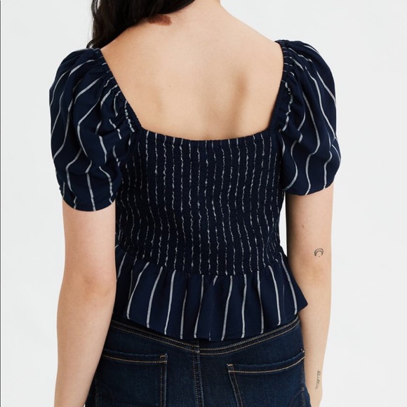 AEO button front puff sleeve top - Picture 4 of 7